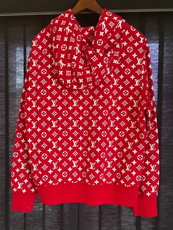 Louis Vuitton X Supreme Hoodie - Picture 2 of 4